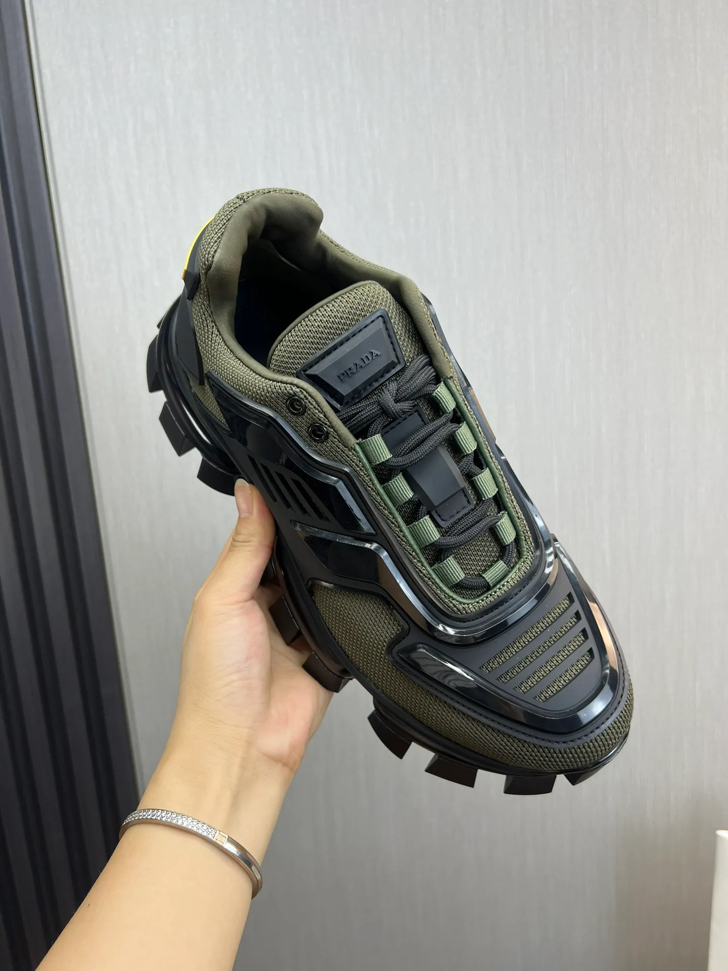 Men's shoes 💰620💰 [PRADA] Popular thick-soled shoes for couples 👩‍❤️‍👨 Available all year round ✔️Official website synchronization Original fly-knit film fabric + cowhide lining, 1⃣️ to 1⃣️ replica, original sole, 36-45 (45 made to order, non-refundable)